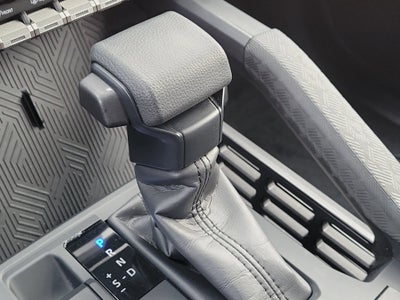 2025 Toyota Tacoma 4WD SR5