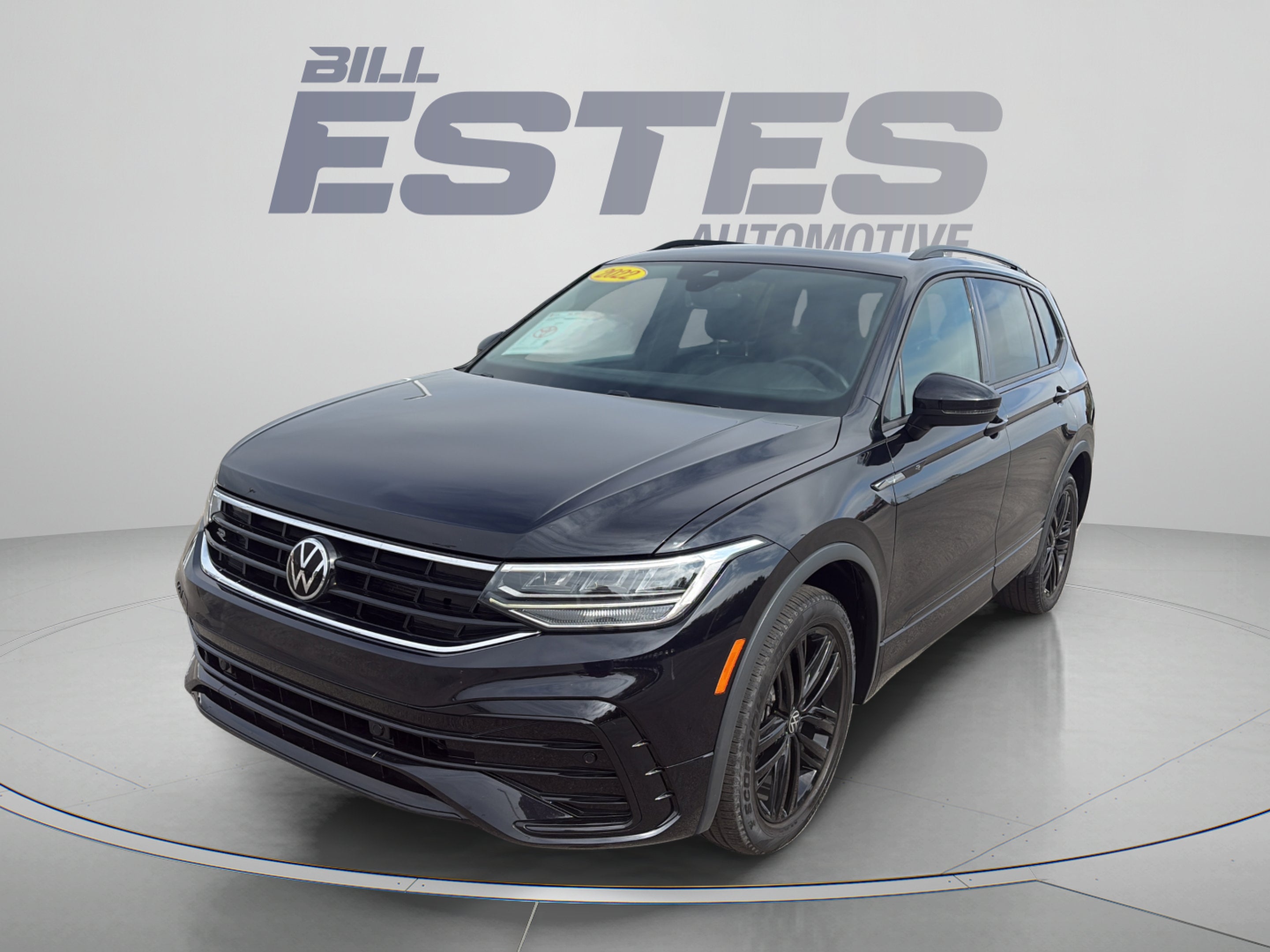 2022 Volkswagen Tiguan SE R-LINE BLACK
