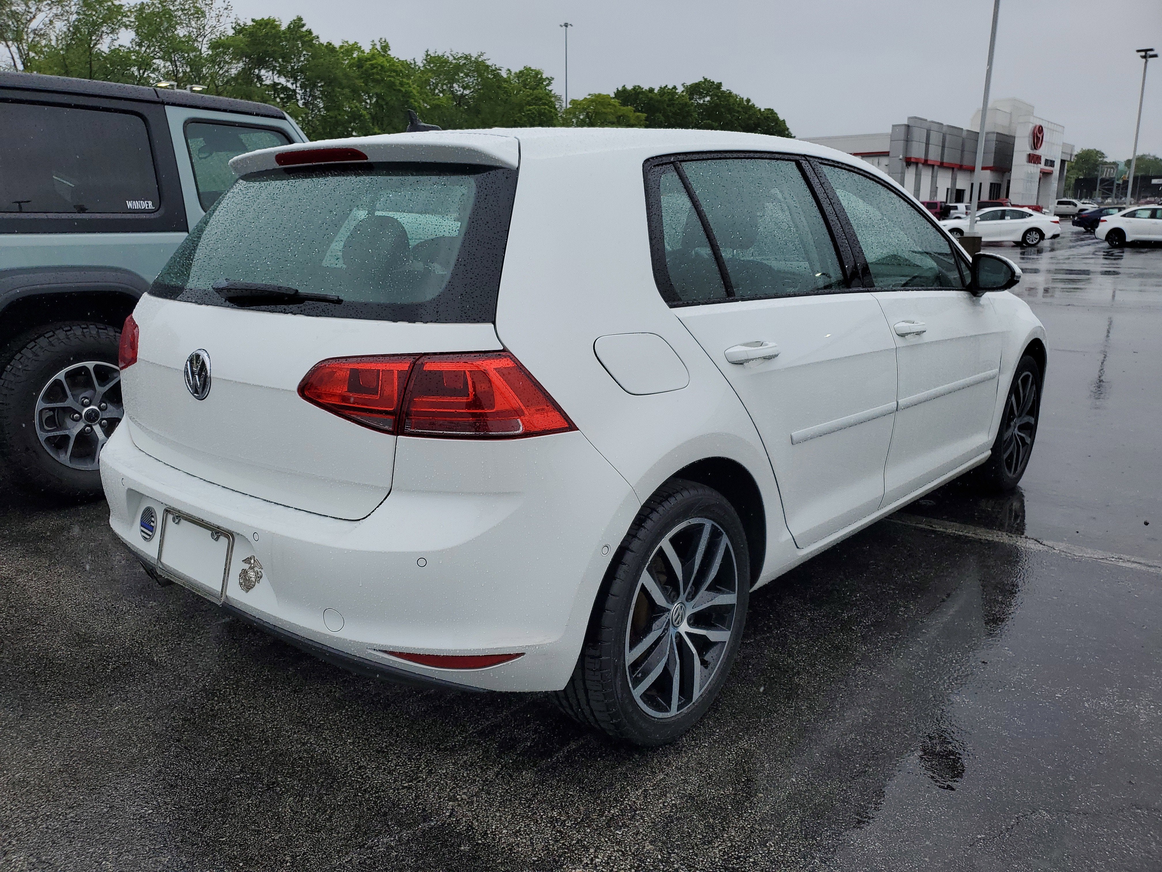 2016 Volkswagen Golf TSI SE 4-Door