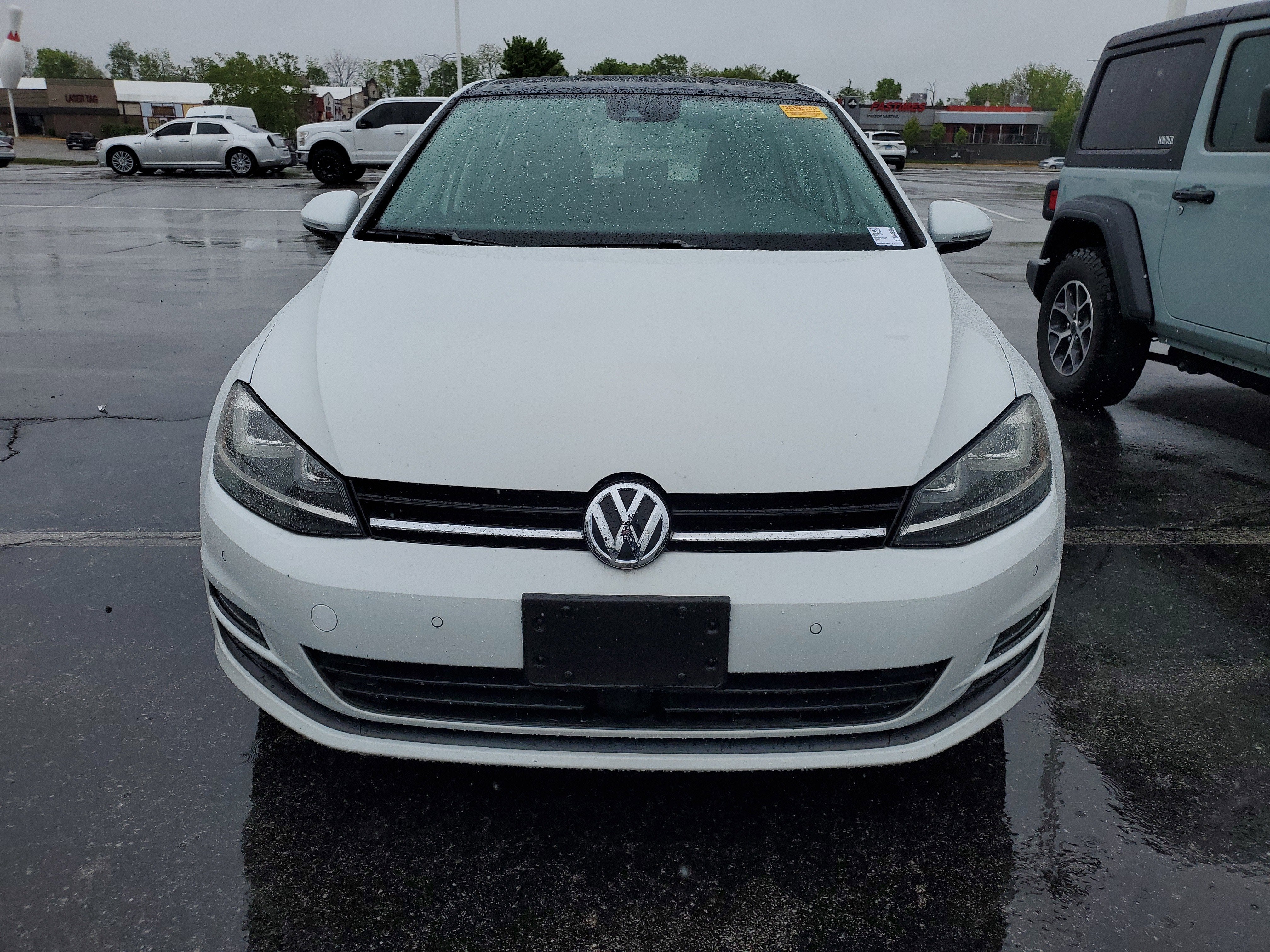 2016 Volkswagen Golf TSI SE 4-Door