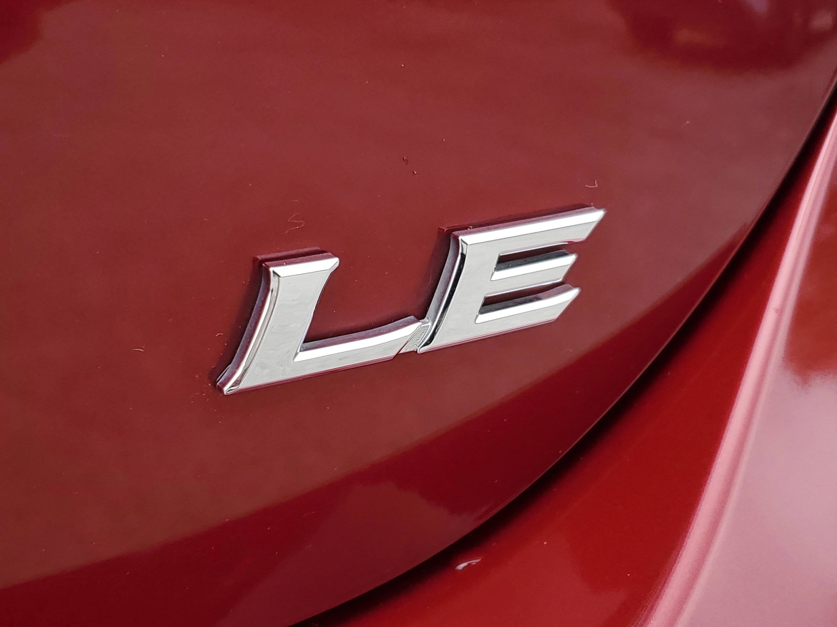 2018 Toyota Camry LE