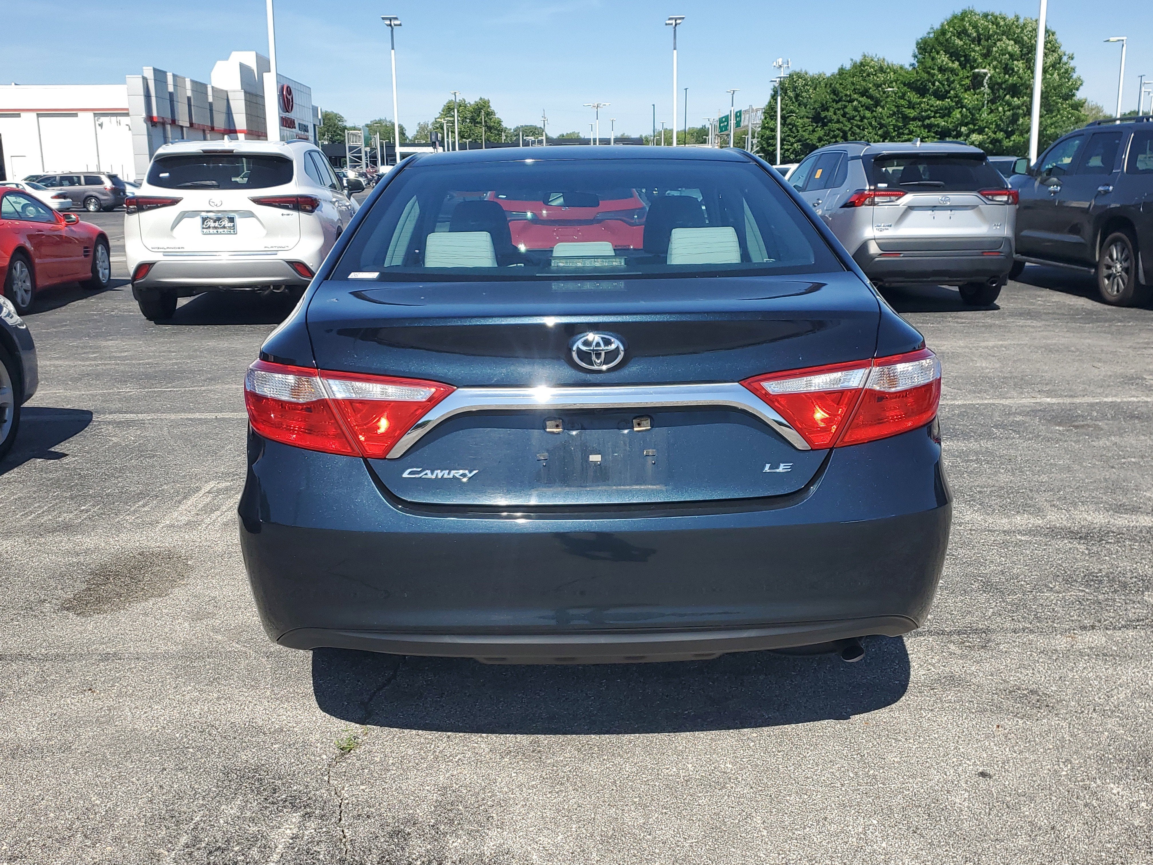 2016 Toyota Camry LE