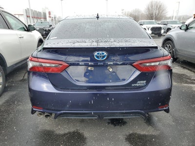 2022 Toyota Camry Hybrid XSE