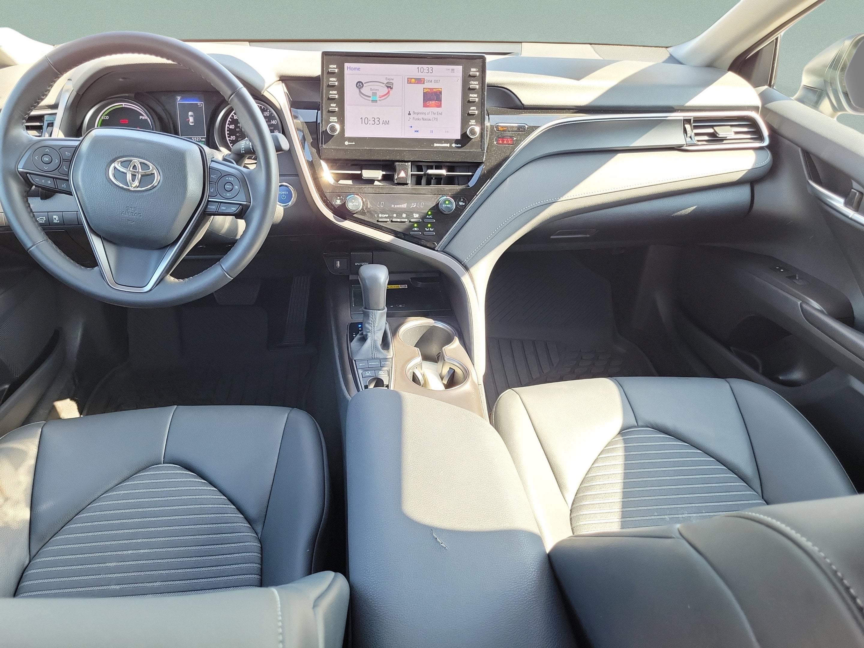 2024 Toyota Camry Hybrid SE