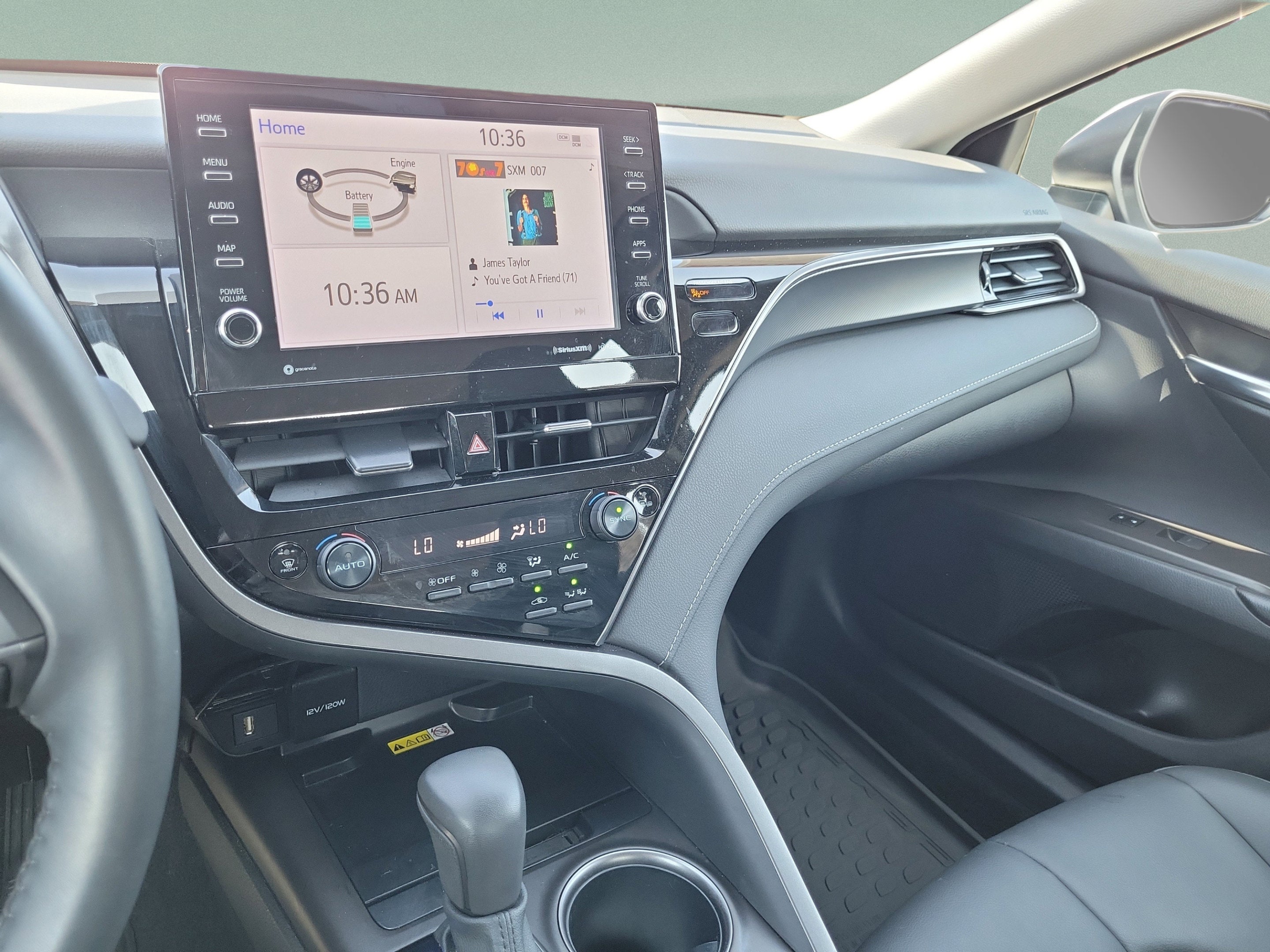 2024 Toyota Camry Hybrid SE