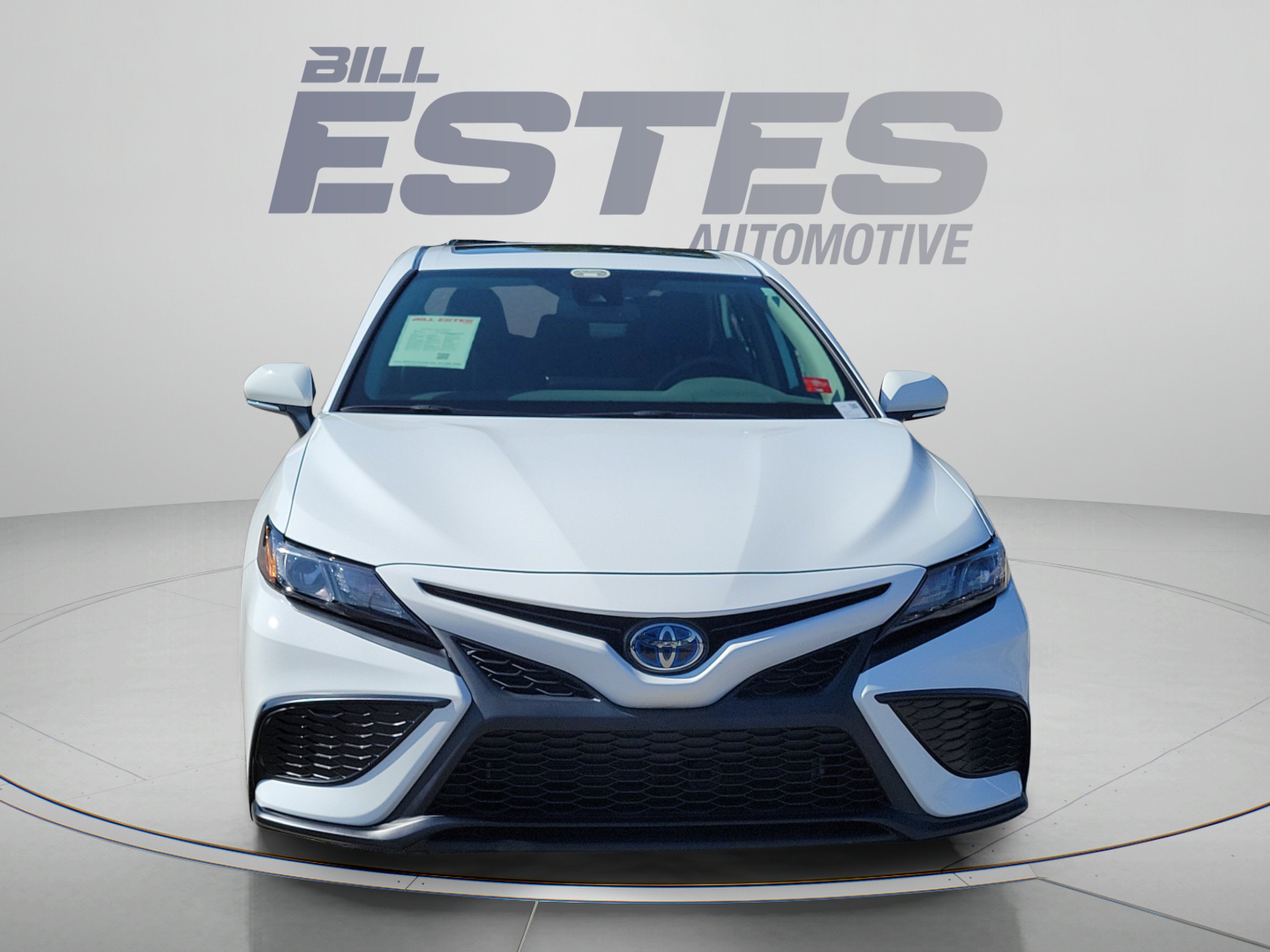2024 Toyota Camry Hybrid SE