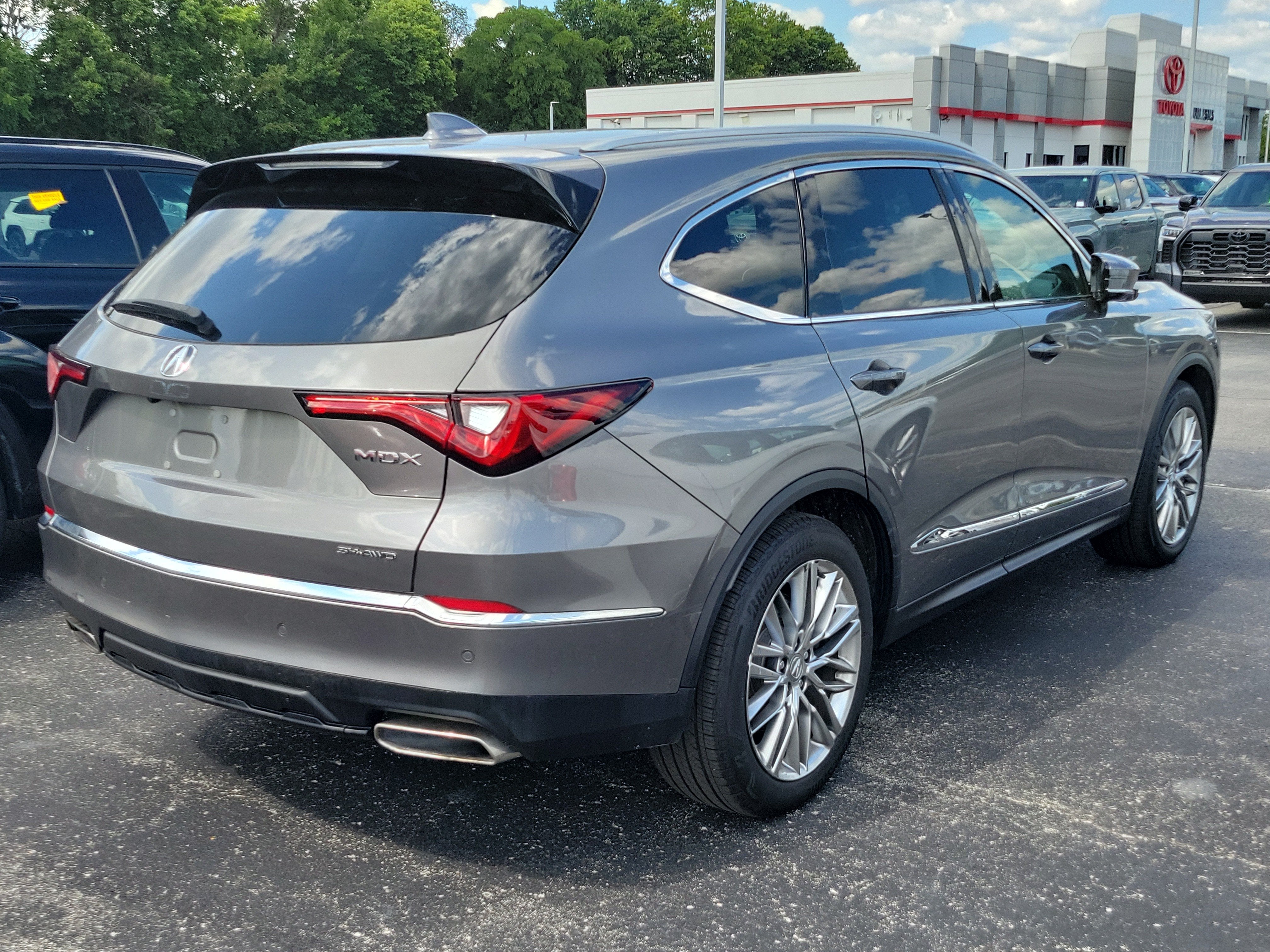 2023 Acura MDX w/Advance Package