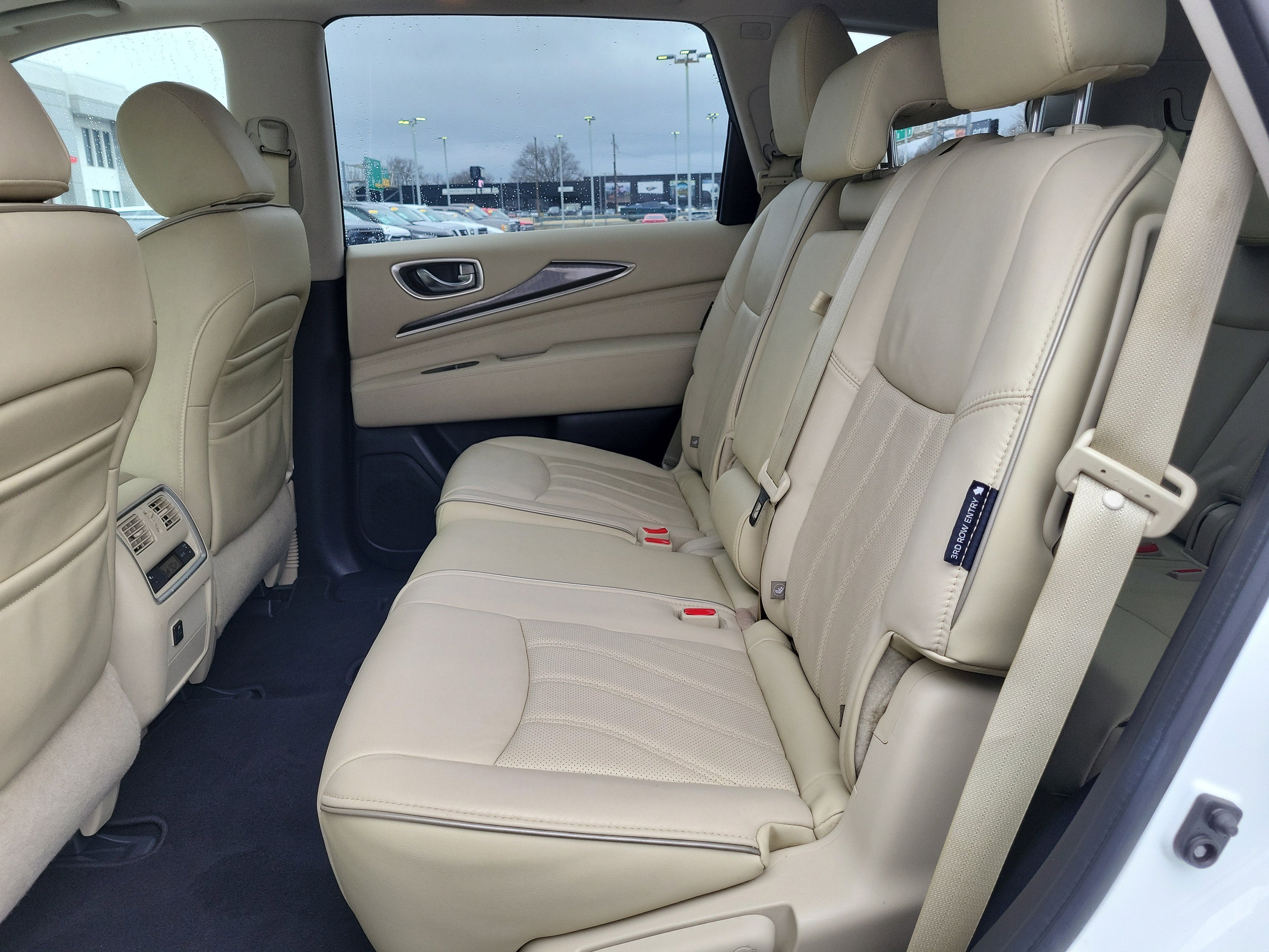 2018 INFINITI QX60 Base