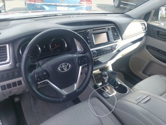 2015 Toyota Highlander LE Plus V6