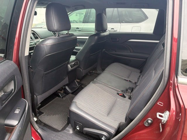 2014 Toyota Highlander LE Plus V6