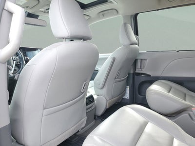 2018 Toyota Sienna XLE