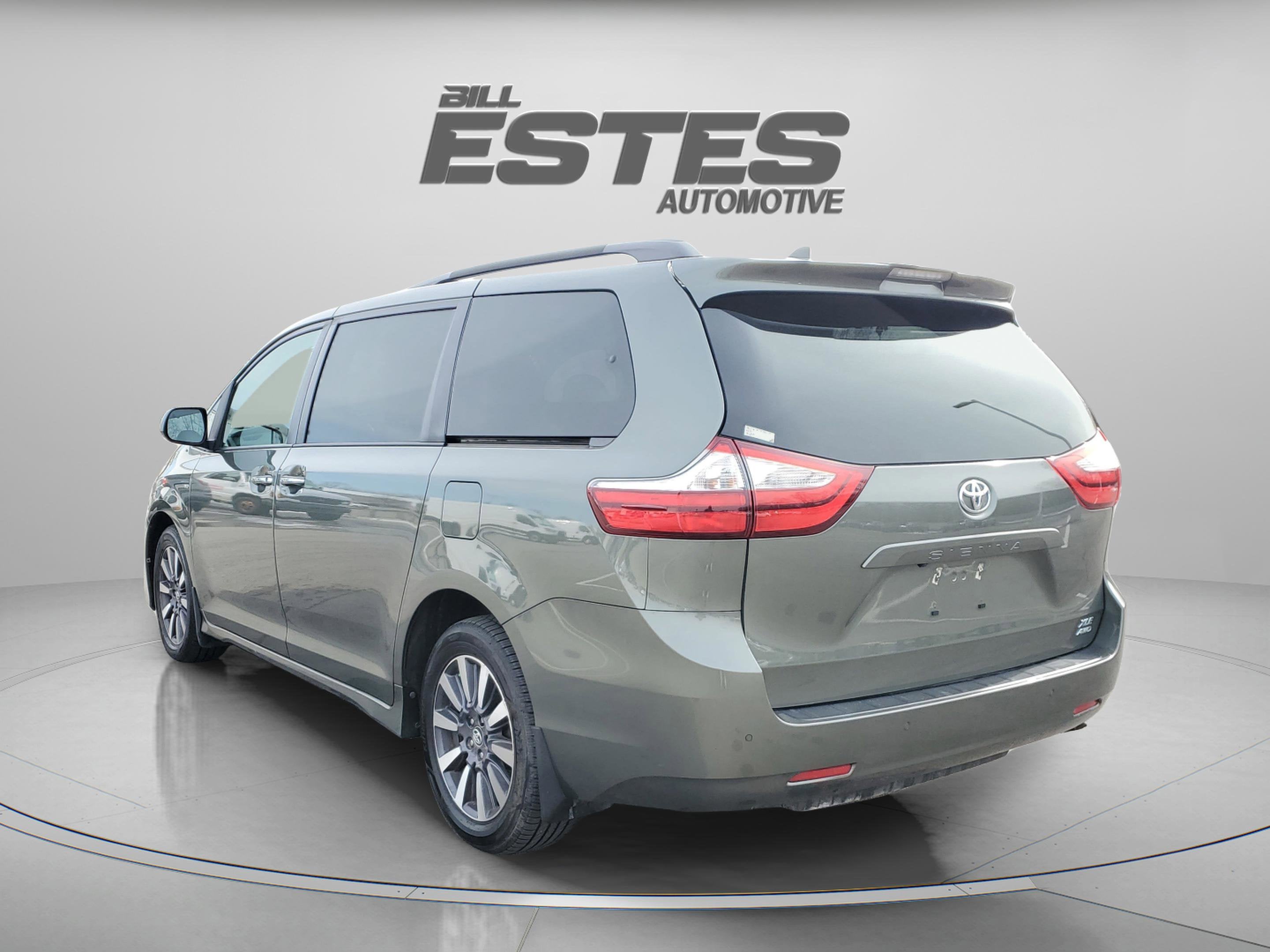 2018 Toyota Sienna XLE
