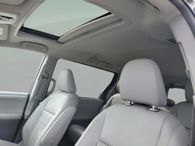 2018 Toyota Sienna XLE