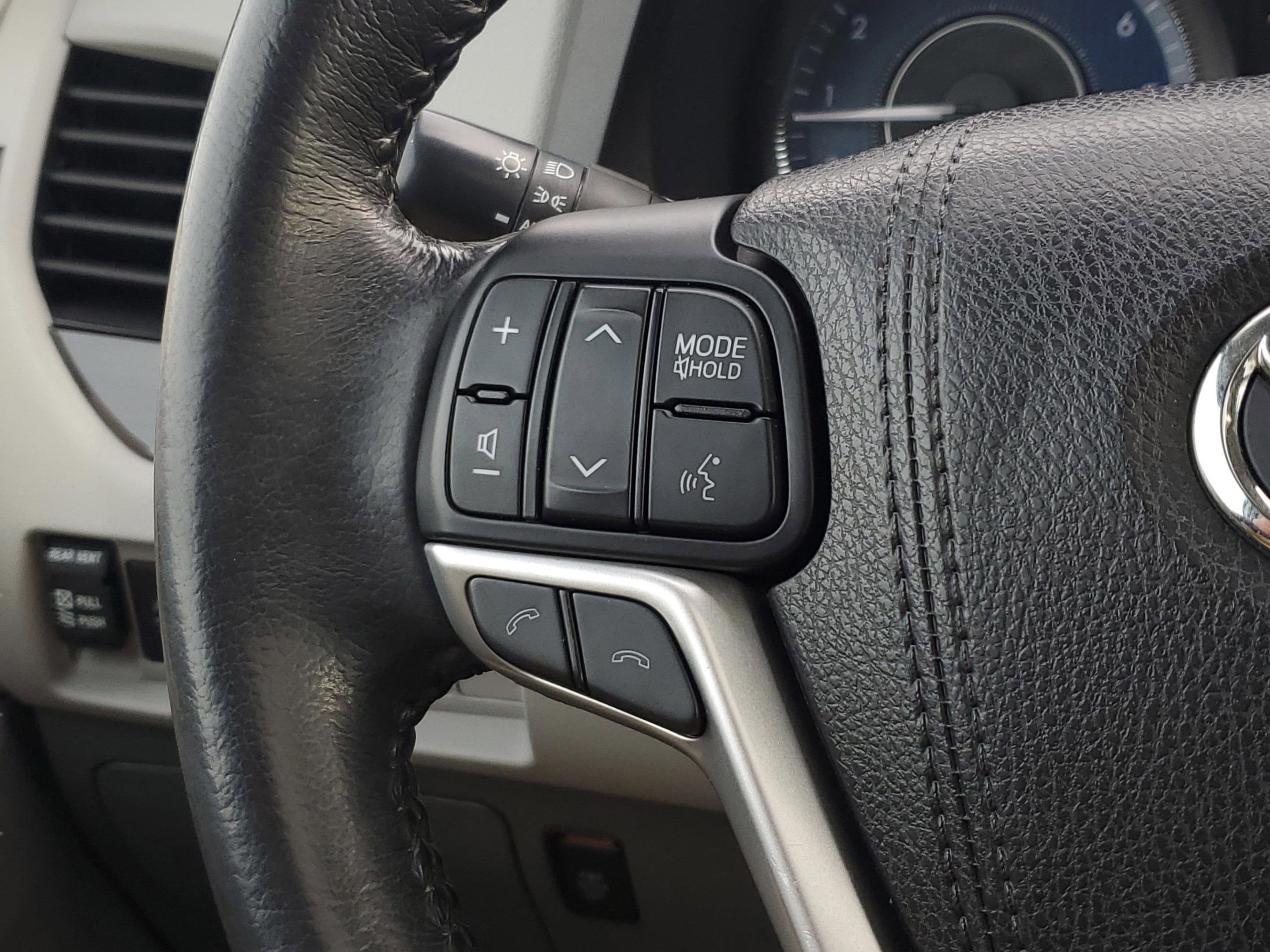 2018 Toyota Sienna XLE