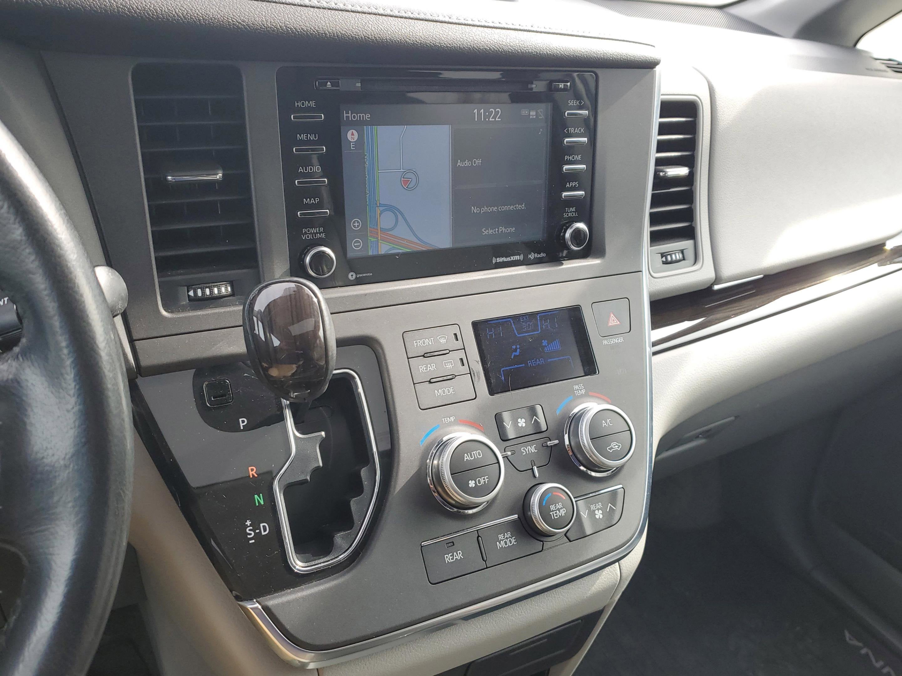 2018 Toyota Sienna XLE