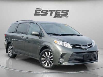 2018 Toyota Sienna XLE