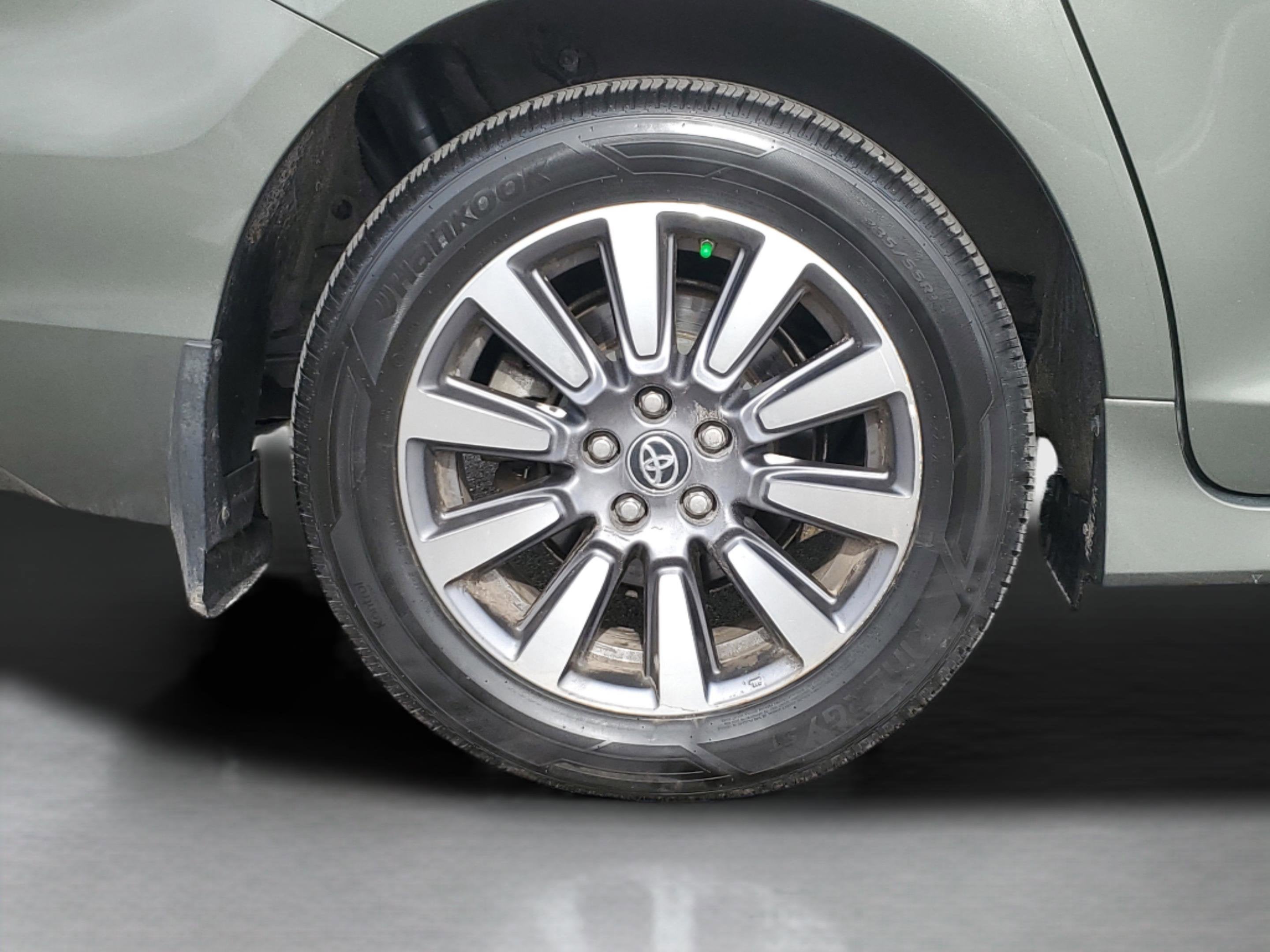 2018 Toyota Sienna XLE