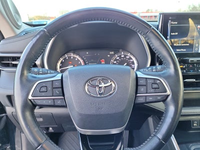 2022 Toyota Highlander Limited
