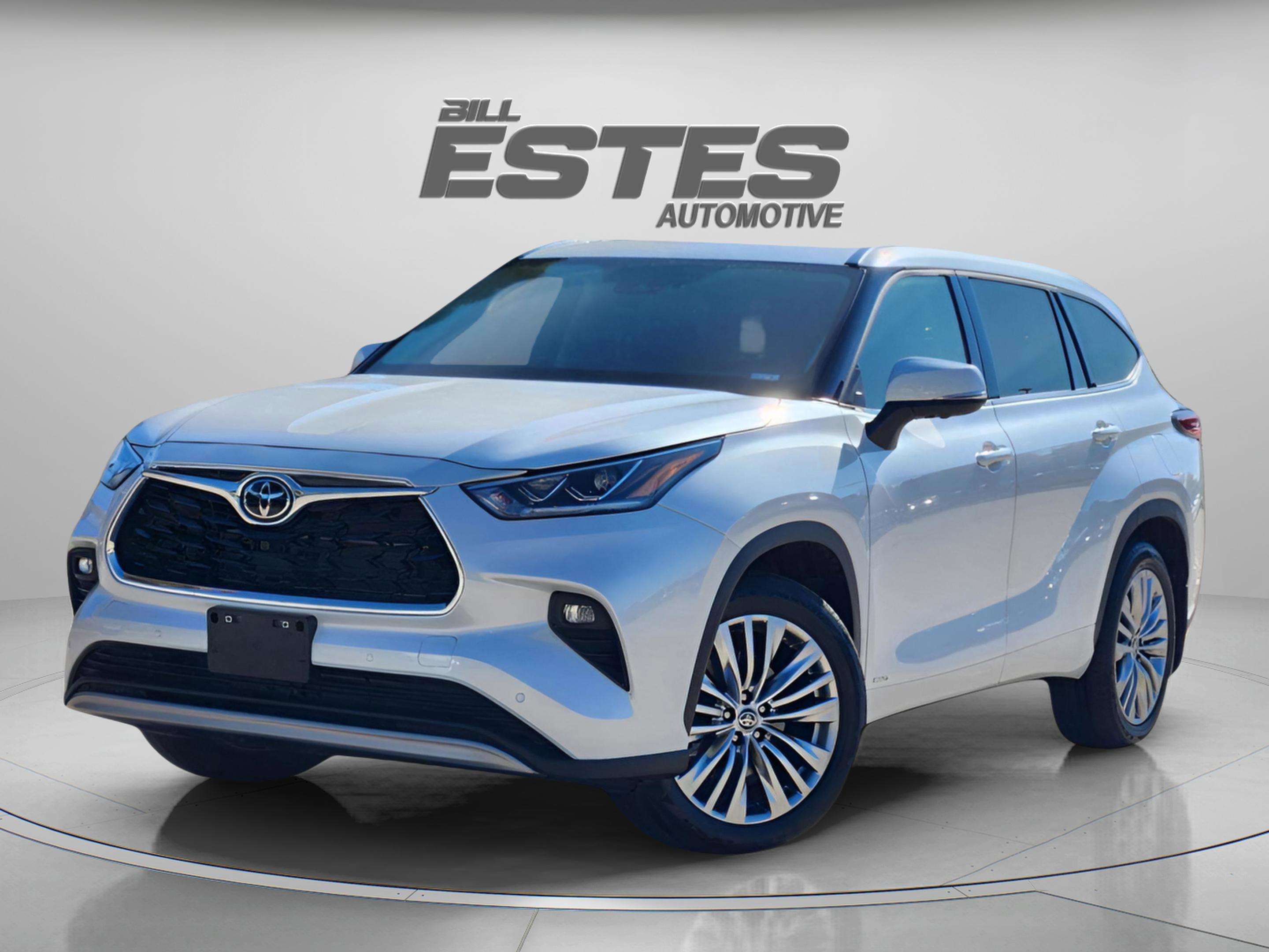 2025 Toyota Highlander Hybrid Platinum
