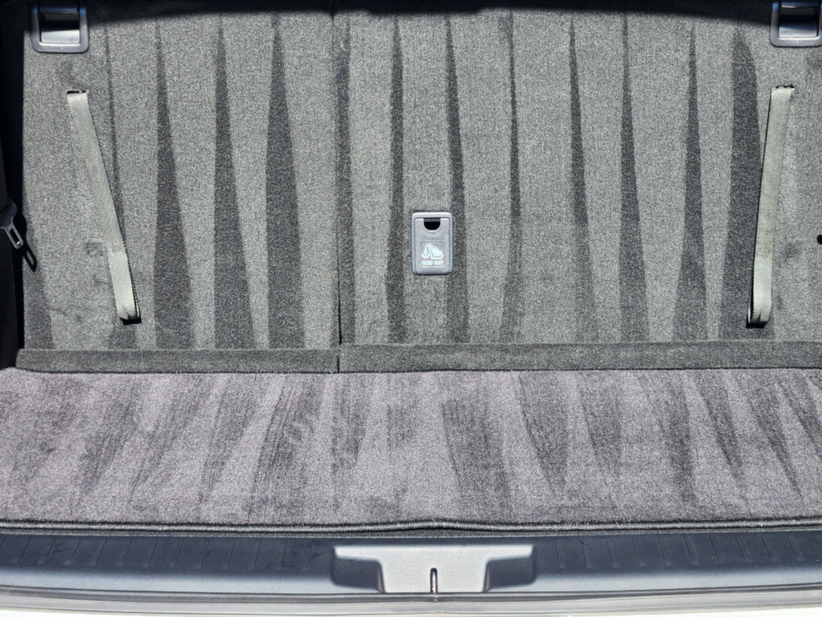 2025 Toyota Highlander Hybrid Platinum