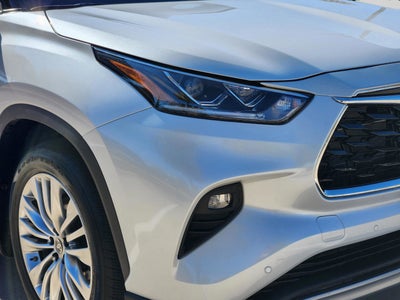 2025 Toyota Highlander Hybrid Platinum
