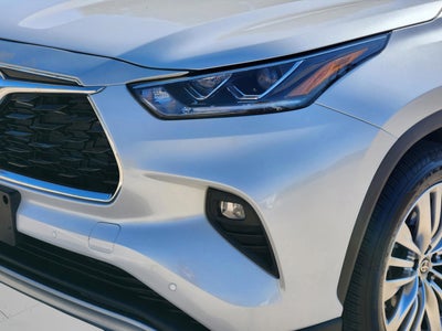 2025 Toyota Highlander Hybrid Platinum