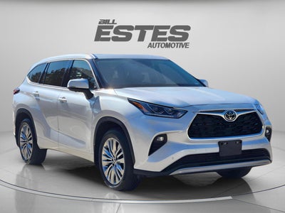 2025 Toyota Highlander Hybrid Platinum