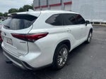 2022 Toyota Highlander Hybrid Platinum