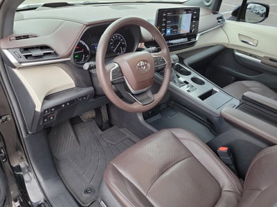 2021 Toyota Sienna Platinum