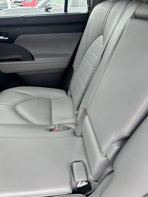 2020 Toyota Highlander Hybrid XLE