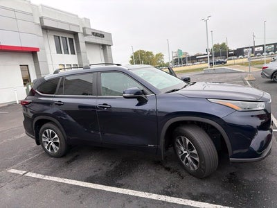 2024 Toyota Highlander XLE