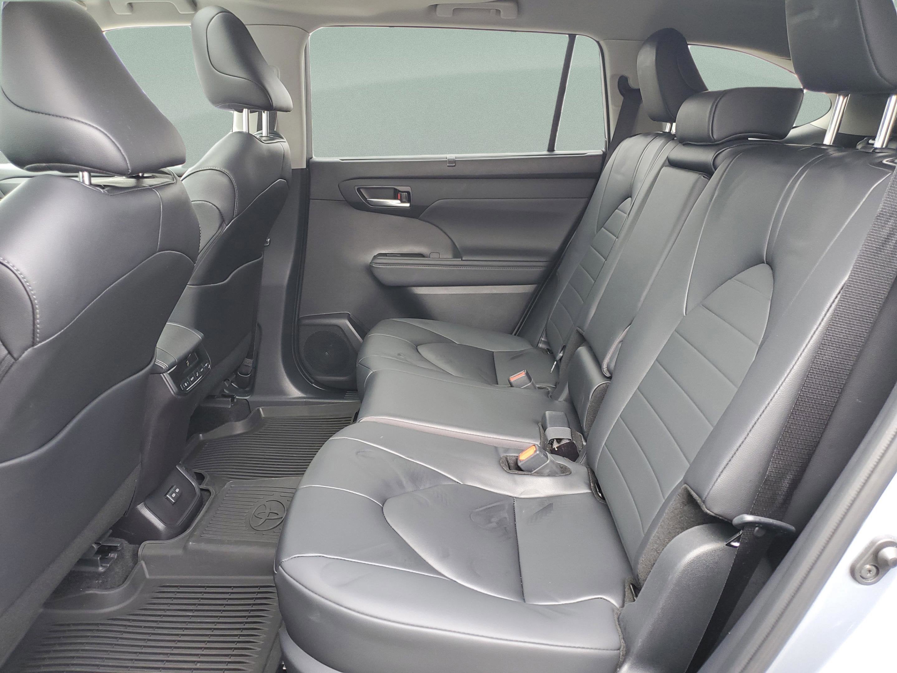 2024 Toyota Highlander Hybrid XLE