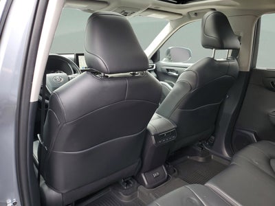 2024 Toyota Highlander Hybrid XLE