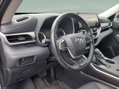 2024 Toyota Highlander Hybrid XLE