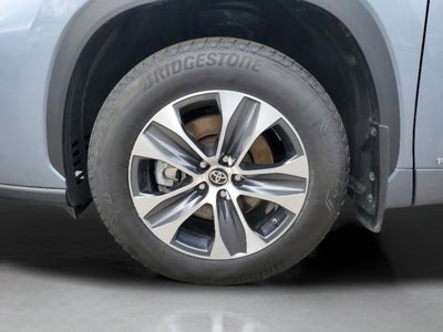 2024 Toyota Highlander Hybrid XLE