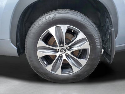 2024 Toyota Highlander Hybrid XLE