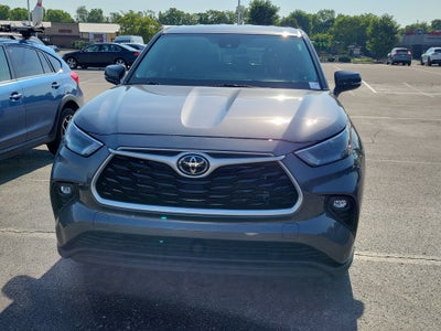 2023 Toyota Highlander LE
