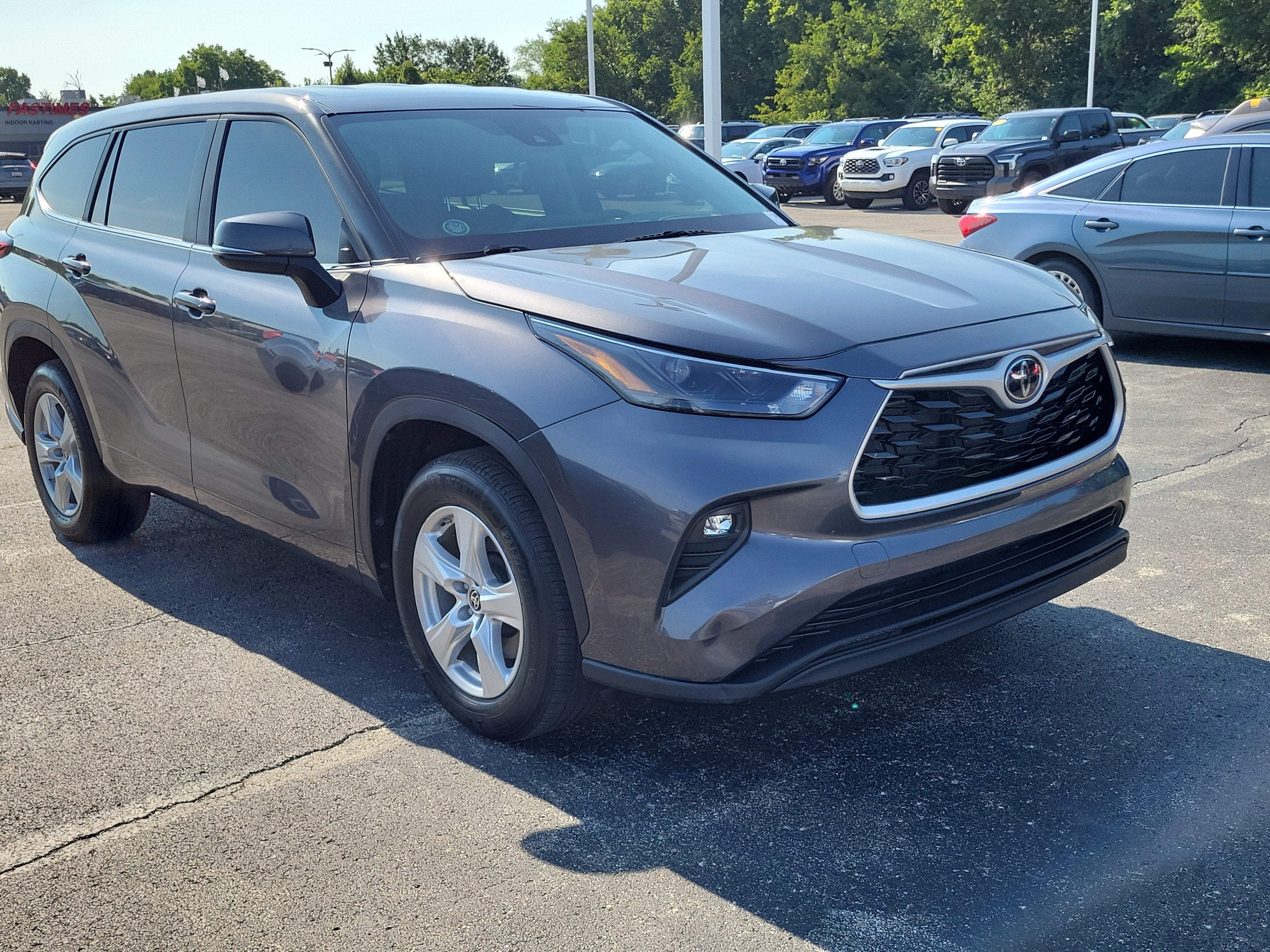 2023 Toyota Highlander LE