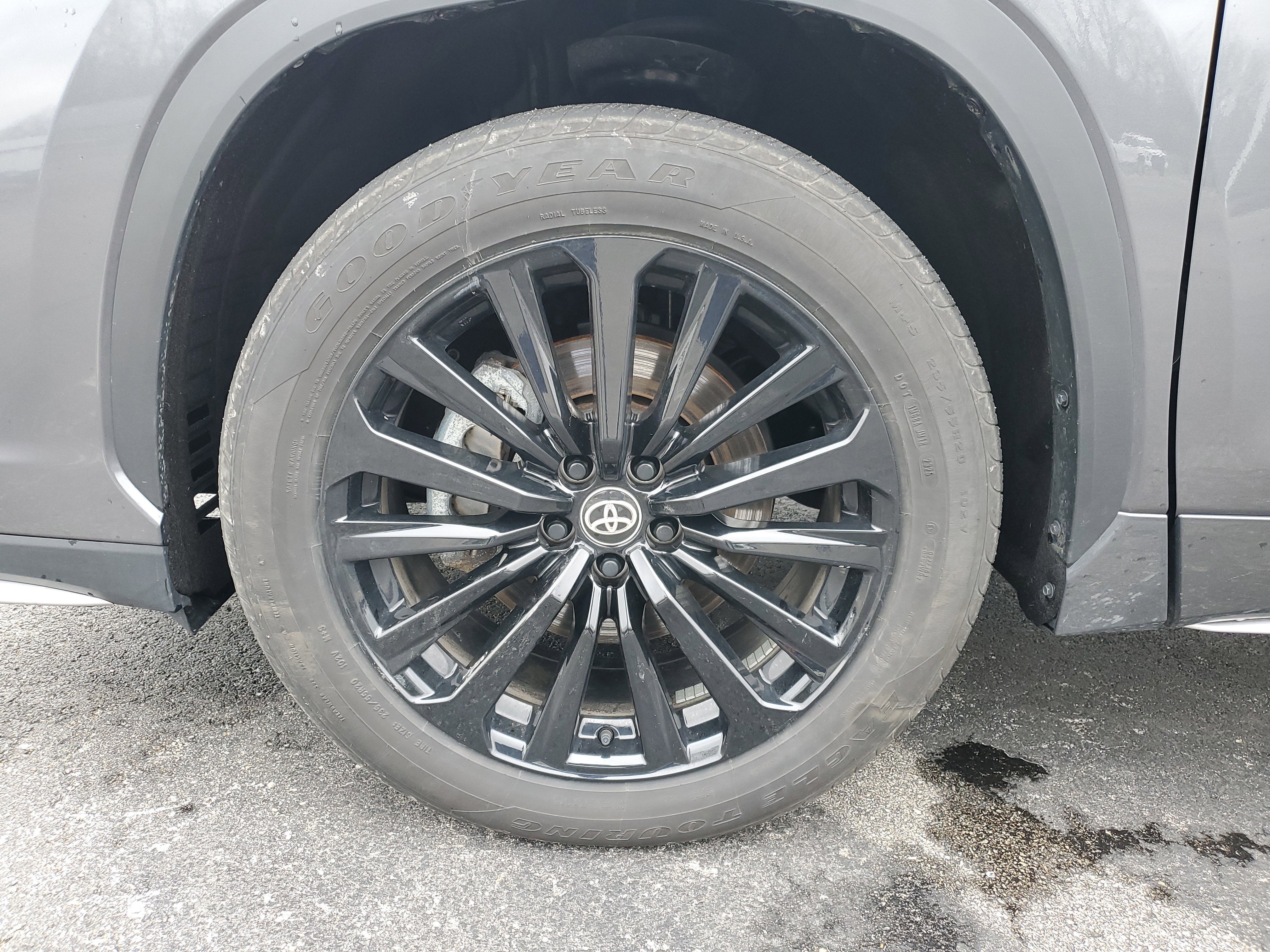 2025 Toyota Highlander XSE