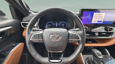 2024 Toyota Highlander Platinum