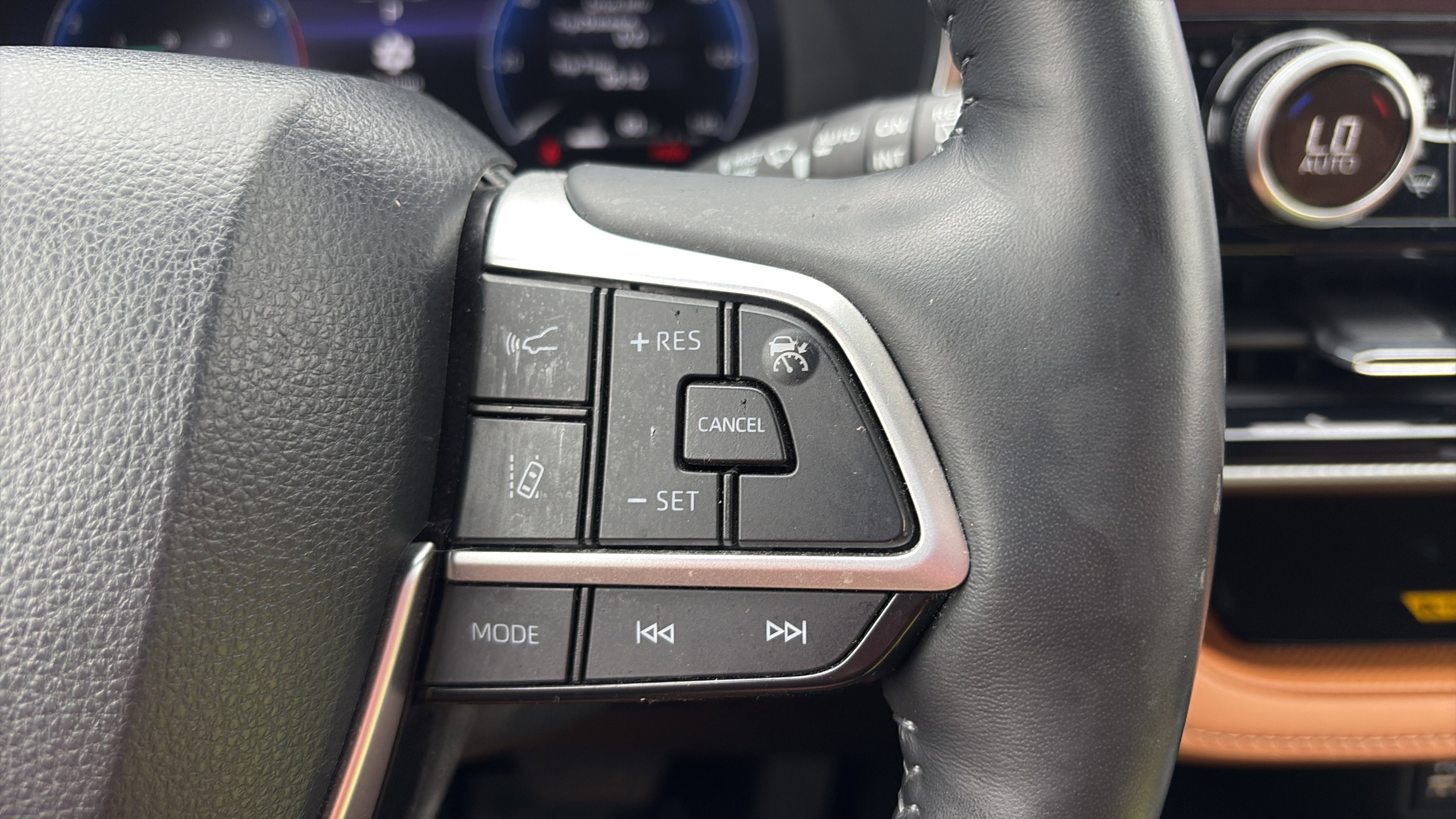2024 Toyota Highlander Platinum