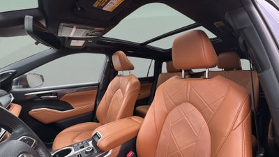 2024 Toyota Highlander Platinum