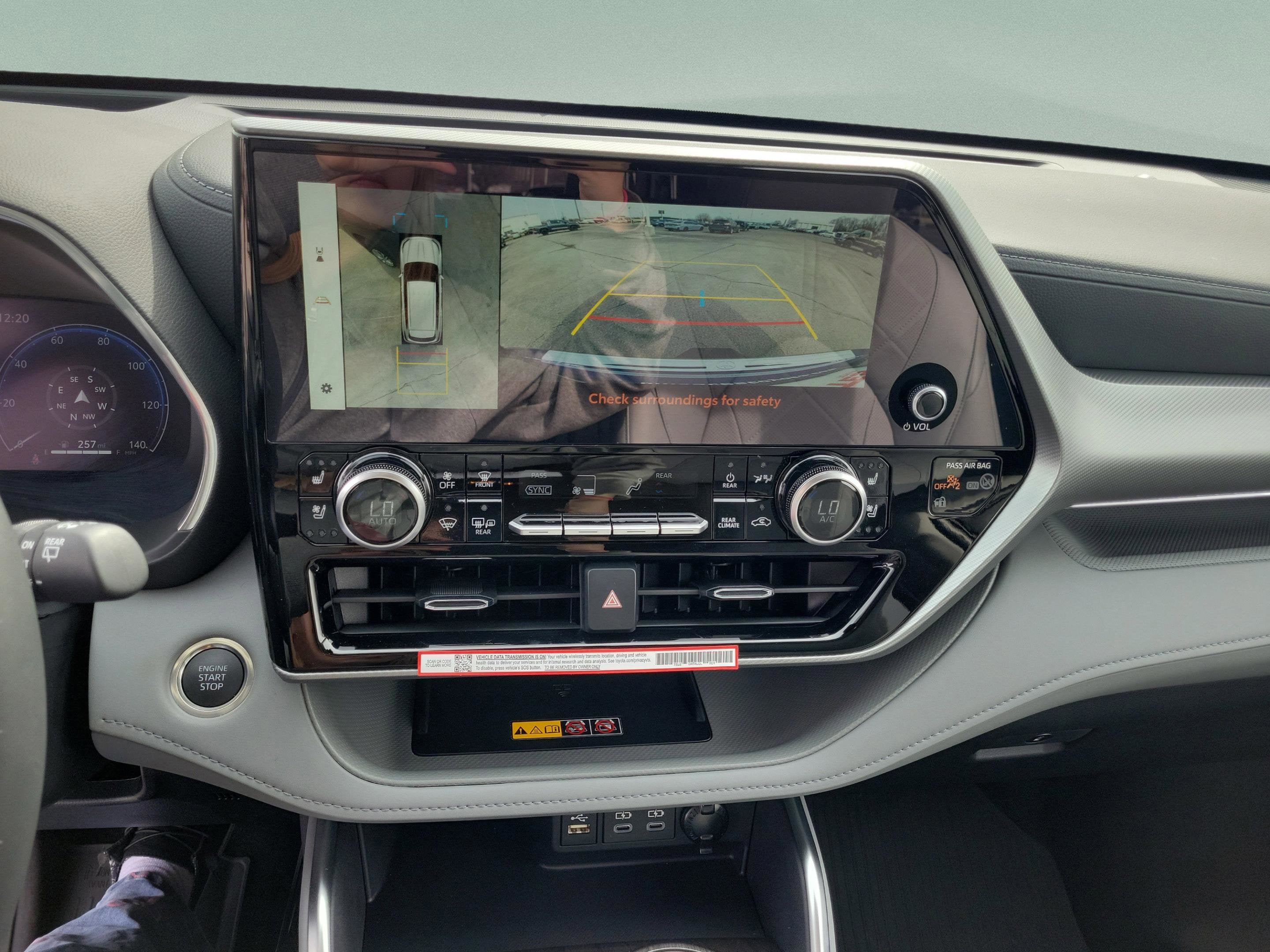 2026 Toyota Highlander Platinum