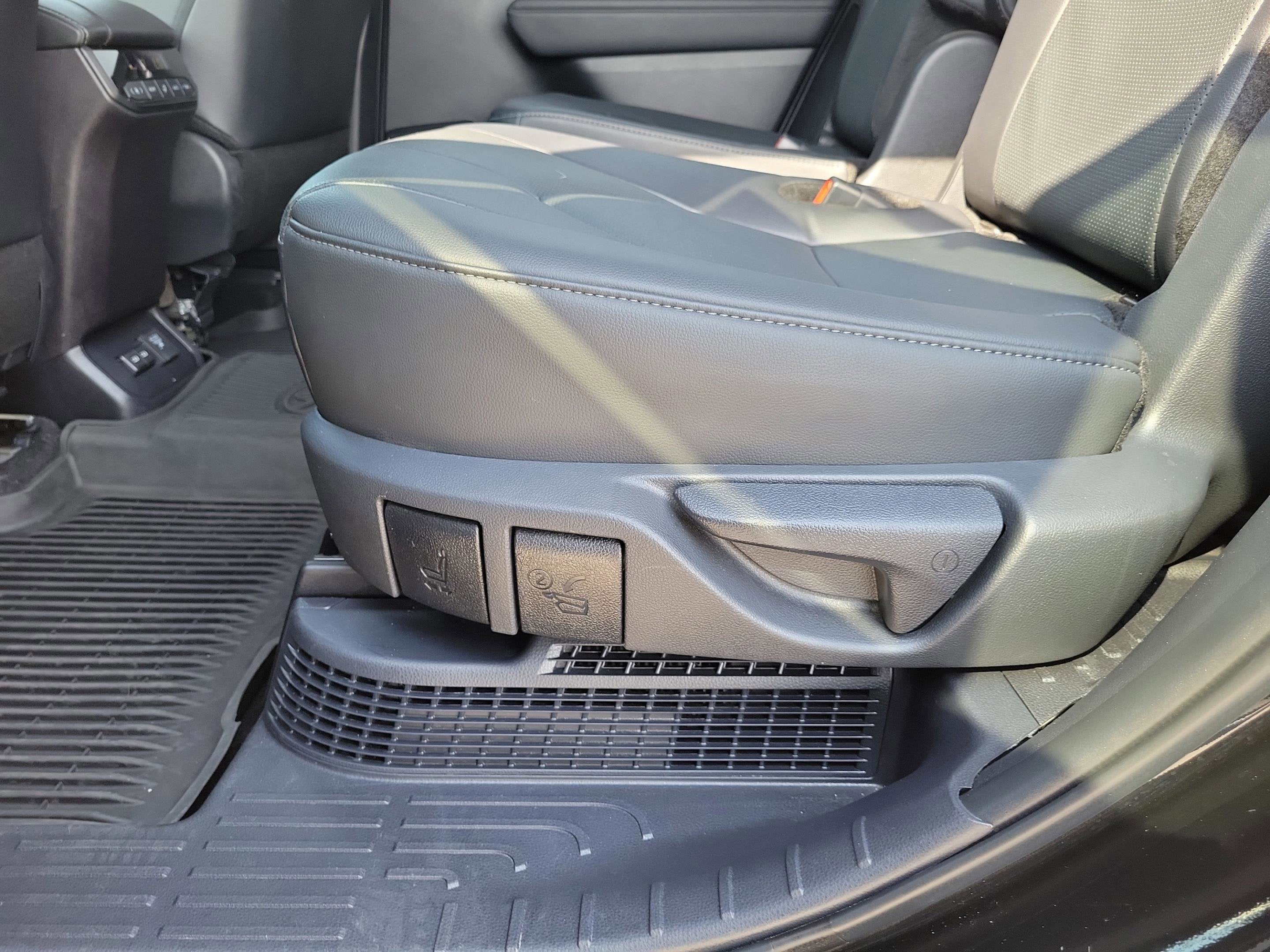 2024 Toyota Highlander Hybrid Limited