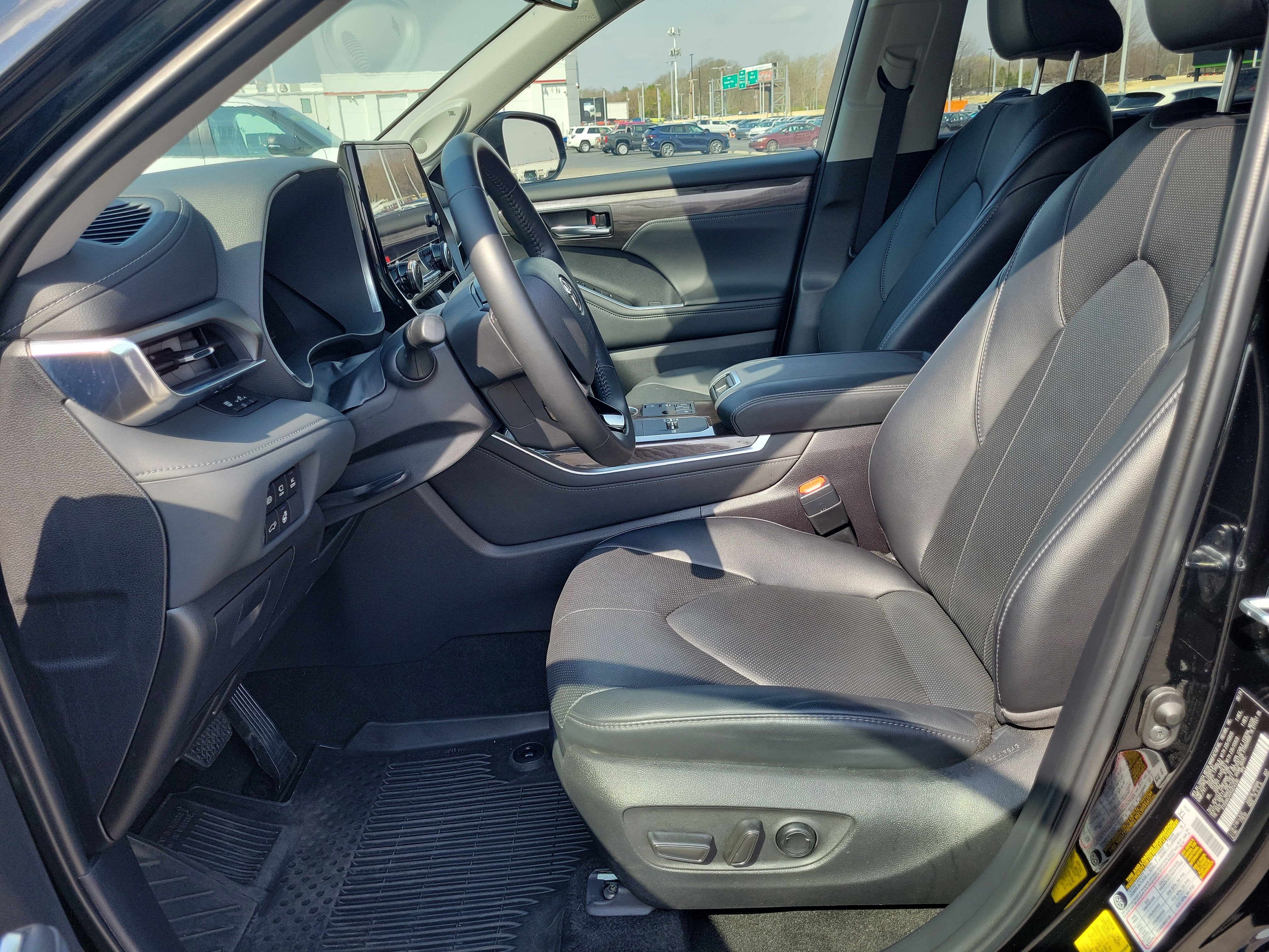 2024 Toyota Highlander Hybrid Limited