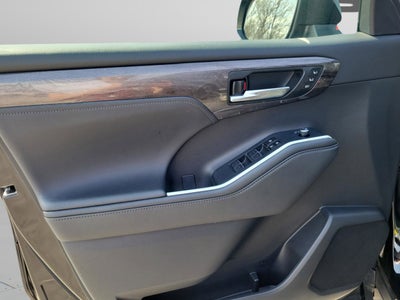 2024 Toyota Highlander Hybrid Limited