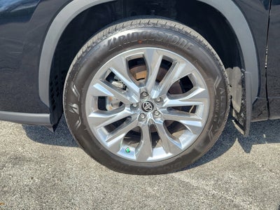 2024 Toyota Highlander Hybrid Limited