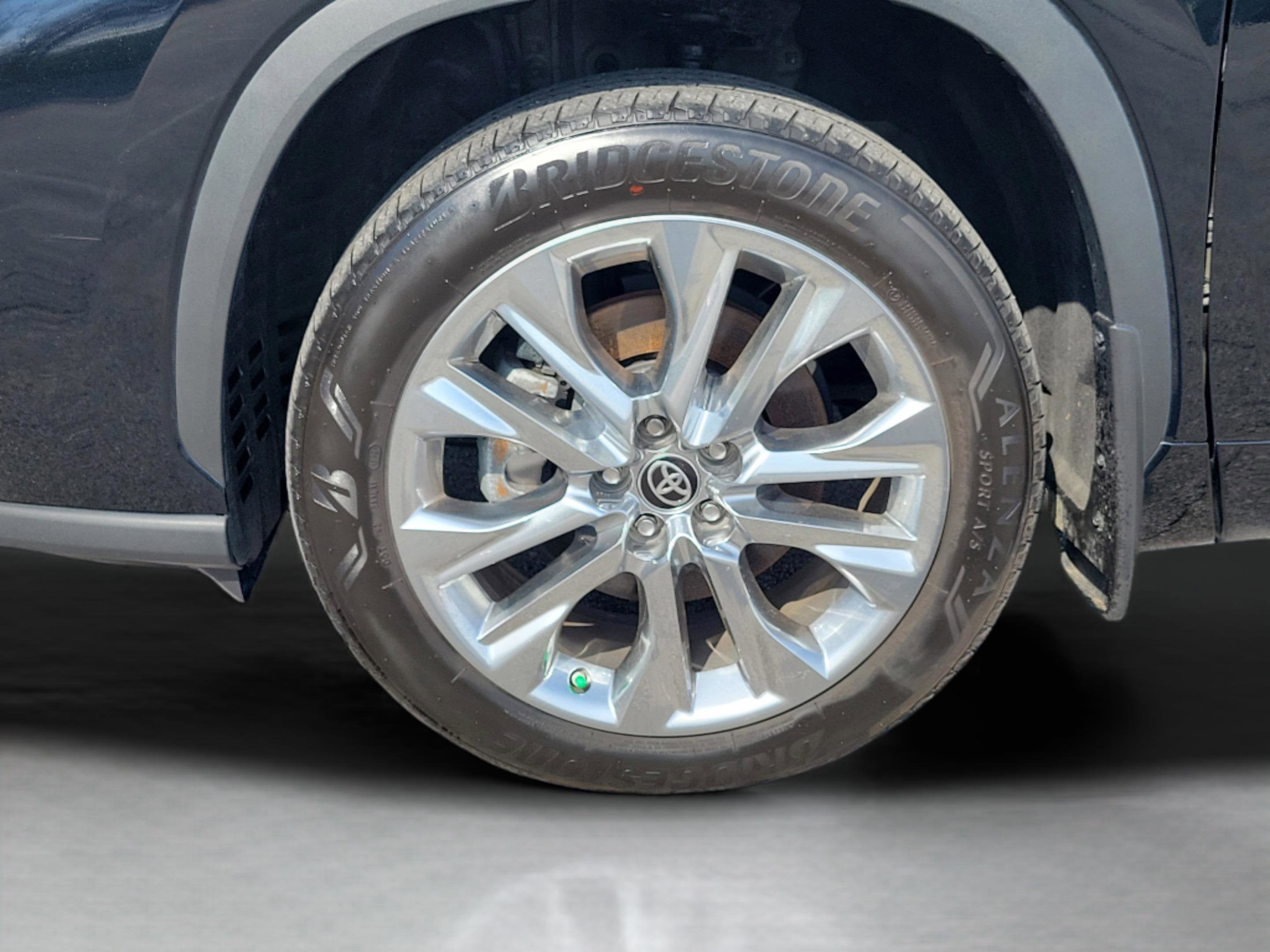 2024 Toyota Highlander Hybrid Limited