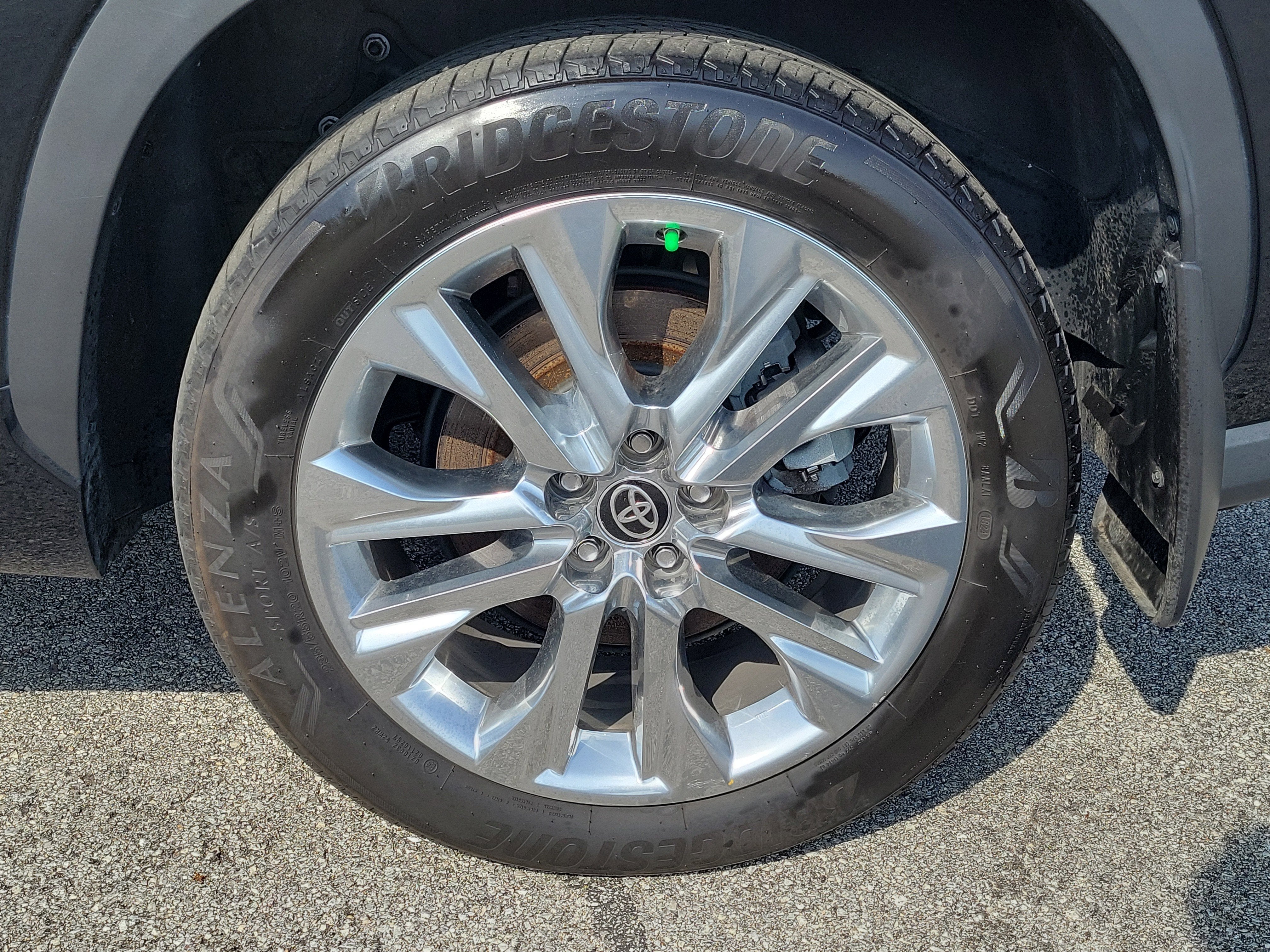 2024 Toyota Highlander Hybrid Limited