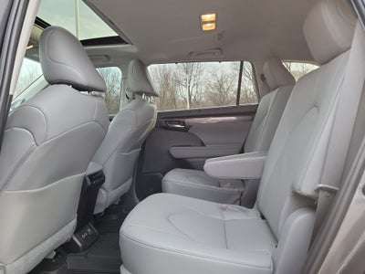 2023 Toyota Highlander Hybrid Limited